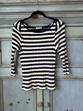 Doen Ribbed Striped T shirt SIze L